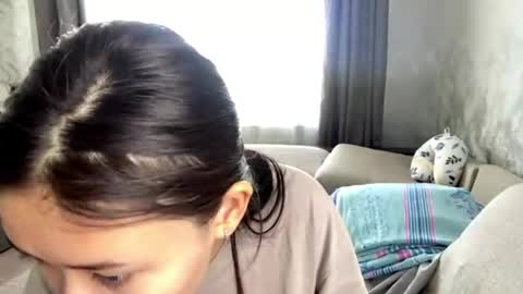 Mila online show from 05/15/26, 09:27