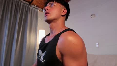 Snapshot of blake_levi chatting on 12/19/24, 12:13 Blake Levi Independent Model online show from 12/19/24, 12:13