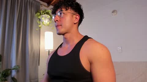 Snapshot of blake_levi chatting on 01/21/25, 12:15 Blake Levi Independent Model online show from 01/21/25, 12:15