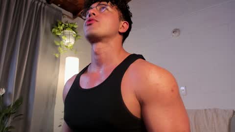 Snapshot of blake_levi chatting on 01/27/25, 01:05 Blake Levi Independent Model online show from 01/27/25, 01:05