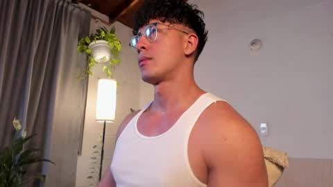 Snapshot of blake_levi chatting on 02/10/25, 12:41 Blake Levi Independent Model online show from 02/10/25, 12:41