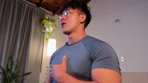 Snapshot of blake_levi chatting on 02/22/25, 11:46 Blake Levi Independent Model online show from 02/22/25, 11:46