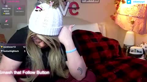 Snapshot of blakelytgirl chatting on 02/25/25, 06:14 Blakely Morningstar online show from 02/25/25, 06:14