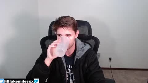 Snapshot of blakemiles2 chatting on 02/21/25, 02:39 Blake Miles online show from 02/21/25, 02:39
