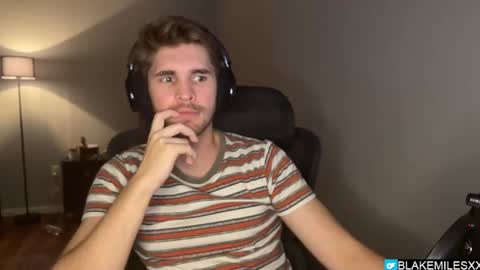 Snapshot of blakemiles2 chatting on 09/19/25, 01:07 Blake Miles online show from 09/19/25, 01:07