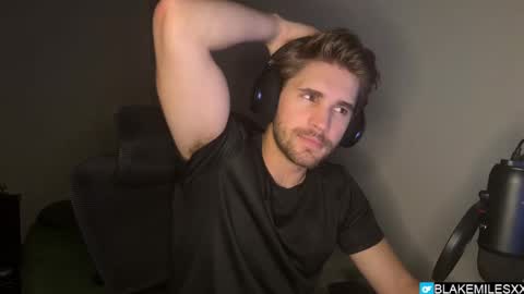 Snapshot of blakemiles2 chatting on 10/07/25, 01:03 Blake Miles online show from 10/07/25, 01:03