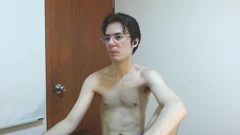 Snapshot of blakeshatter chatting on 12/20/24, 05:29 blakeshatter online show from 12/20/24, 05:29