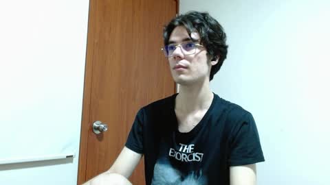 Snapshot of blakeshatter chatting on 01/05/25, 09:14 blakeshatter online show from 01/05/25, 09:14