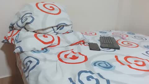 Snapshot of blakeshatter chatting on 01/15/25, 05:47 blakeshatter online show from 01/15/25, 05:47