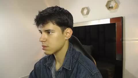 Snapshot of blakzen_ chatting on 06/23/26, 03:48 Blakzen online show from 06/23/26, 03:48