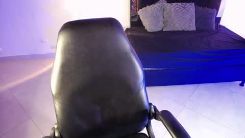 Snapshot of blakzen_ chatting on 07/29/26, 04:10 Blakzen online show from 07/29/26, 04:10
