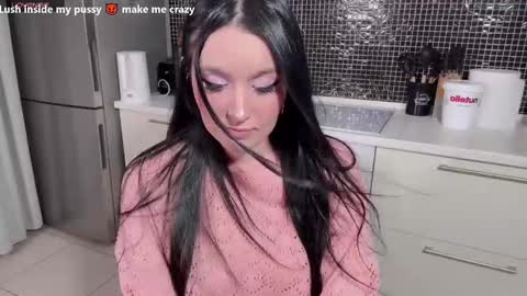 Snapshot of blancasuarez chatting on 10/07/25, 09:01 MY VIDEOS THAT WILL MAKE YOU CUM - online show from 10/07/25, 09:01