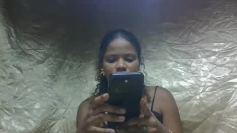 Snapshot of blanchmamy chatting on 12/13/25, 07:53 blanchmamy online show from 12/13/25, 07:53