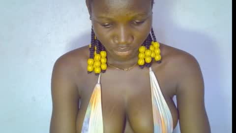 nikky00 online show from 02/06/26, 10:18