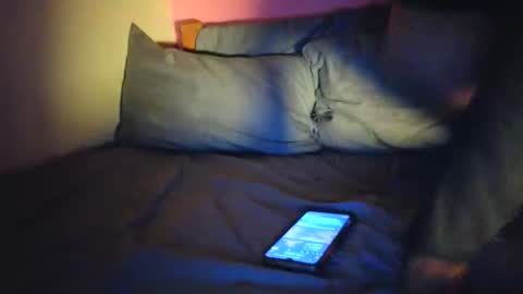 Snapshot of blathor30 chatting on 11/16/25, 10:04 blathor and friends online show from 11/16/25, 10:04