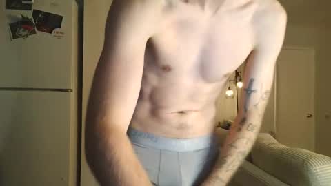 Snapshot of blaze_thickwood chatting on 12/17/25, 06:03 Blaze Thickwood online show from 12/17/25, 06:03