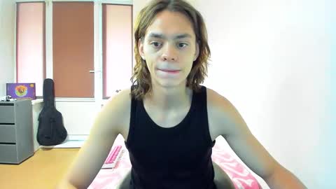 Snapshot of blazet0ne chatting on 09/15/25, 08:03 David online show from 09/15/25, 08:03