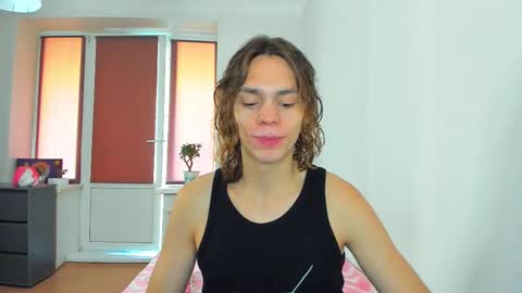 Snapshot of blazet0ne chatting on 09/29/25, 06:18 David online show from 09/29/25, 06:18