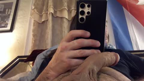 Snapshot of blazinawin chatting on 03/10/25, 03:23 FreshCut online show from 03/10/25, 03:23