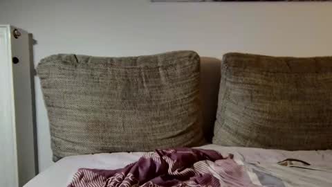 Snapshot of blazinghoney chatting on 10/26/25, 01:17 Honey online show from 10/26/25, 01:17