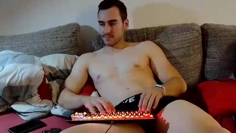 Snapshot of blazinghoney chatting on 11/04/25, 03:55 Honey online show from 11/04/25, 03:55