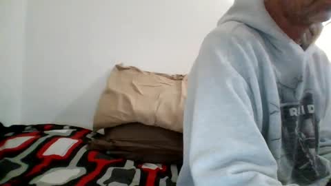 Snapshot of bliinkky3675 chatting on 02/23/25, 02:04 Banana boy blinky online show from 02/23/25, 02:04