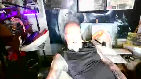 blindsurfer780299 online show from 09/30/25, 10:31