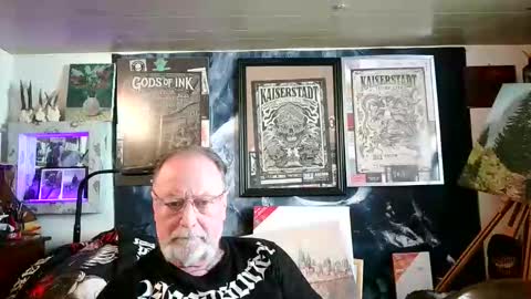 Snapshot of blindsurfer780299 chatting on 03/20/26, 11:04 blindsurfer780299 online show from 03/20/26, 11:04