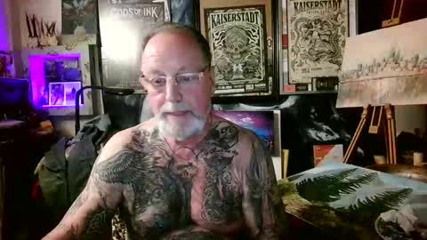 Snapshot of blindsurfer780299 chatting on 04/05/26, 10:18 blindsurfer780299 online show from 04/05/26, 10:18