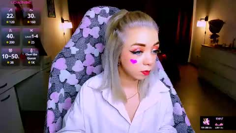 Snapshot of blinkofeyess chatting on 02/14/25, 06:45 Nicole online show from 02/14/25, 06:45