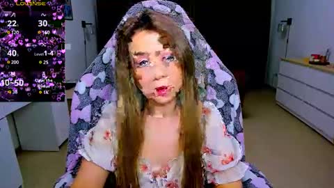 Snapshot of blinkofeyess chatting on 03/06/25, 01:03 Nicole online show from 03/06/25, 01:03