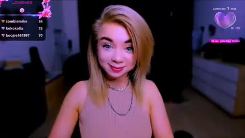 Snapshot of blinkofeyess chatting on 11/15/25, 07:21 Nicole online show from 11/15/25, 07:21