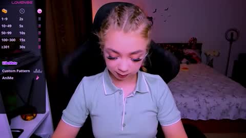 Nicole online show from 01/12/26, 05:23