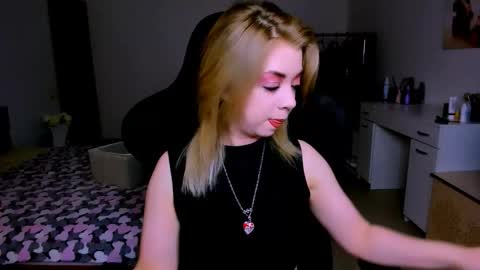 Nicole online show from 06/01/26, 09:00