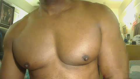 Snapshot of blkbiguncut10462 chatting on 02/27/25, 01:17 blkbiguncut10462 online show from 02/27/25, 01:17