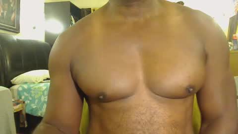 Snapshot of blkbiguncut10462 chatting on 11/10/25, 02:21 blkbiguncut10462 online show from 11/10/25, 02:21