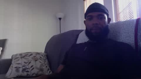 Snapshot of blksurfher chatting on 10/19/25, 07:47 blksurfher online show from 10/19/25, 07:47