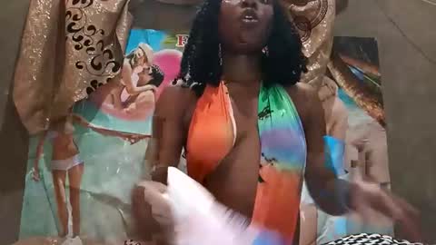 Lola online show from 02/16/26, 11:39