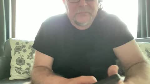 BlIdoL online show from 04/01/26, 06:47