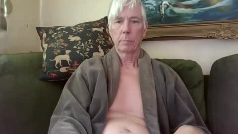 Snapshot of blomkuk chatting on 09/24/25, 10:40 blomkuk online show from 09/24/25, 10:40