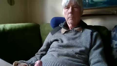 Snapshot of blomkuk chatting on 10/20/25, 08:04 blomkuk online show from 10/20/25, 08:04