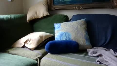 Snapshot of blomkuk chatting on 10/25/25, 11:51 blomkuk online show from 10/25/25, 11:51