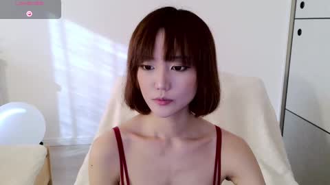 Snapshot of blon_kater chatting on 12/30/24, 05:48 YoYo online show from 12/30/24, 05:48