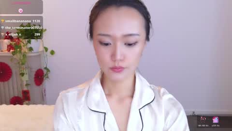 YoYo online show from 04/01/26, 12:00