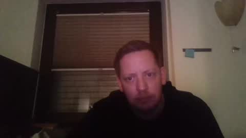 Snapshot of blonde32m chatting on 01/15/25, 05:29 blonde32m online show from 01/15/25, 05:29