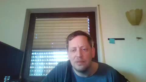 Snapshot of blonde32m chatting on 02/01/25, 07:15 blonde32m online show from 02/01/25, 07:15