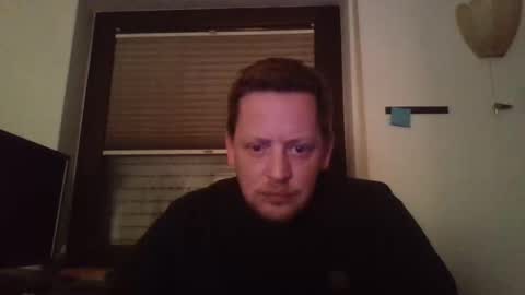 Snapshot of blonde32m chatting on 02/16/25, 02:09 blonde32m online show from 02/16/25, 02:09