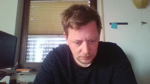 Snapshot of blonde32m chatting on 02/16/25, 11:59 blonde32m online show from 02/16/25, 11:59