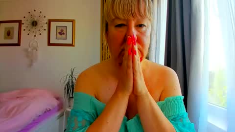 Nicole online show from 05/30/26, 04:42
