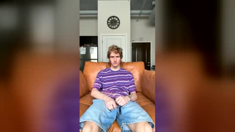 Snapshot of blonde_boi99 chatting on 06/01/26, 06:09 Blondie online show from 06/01/26, 06:09